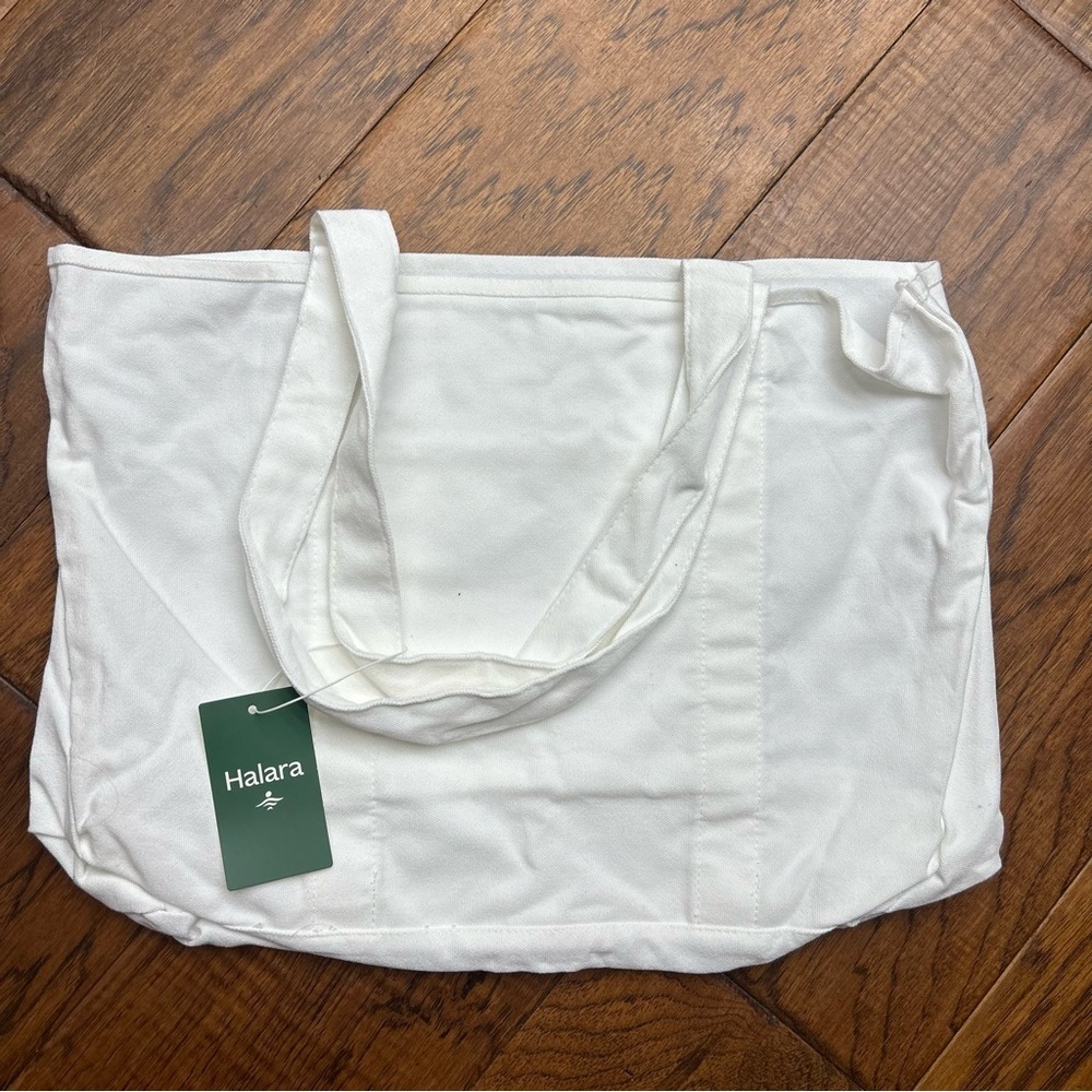 HALARA Classic White‎ Tote Bag NWT